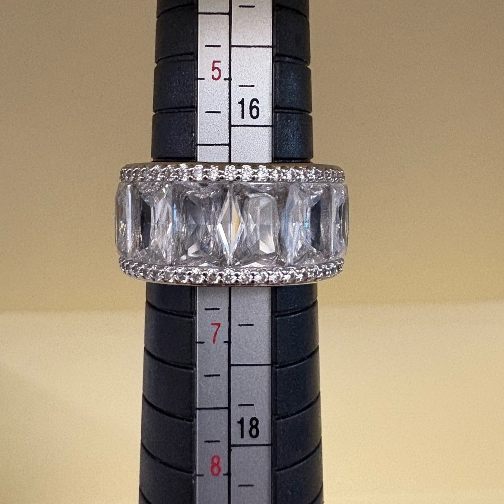 NWOT - Bomb Party April Ring - Size 6 - Picture 3 of 5